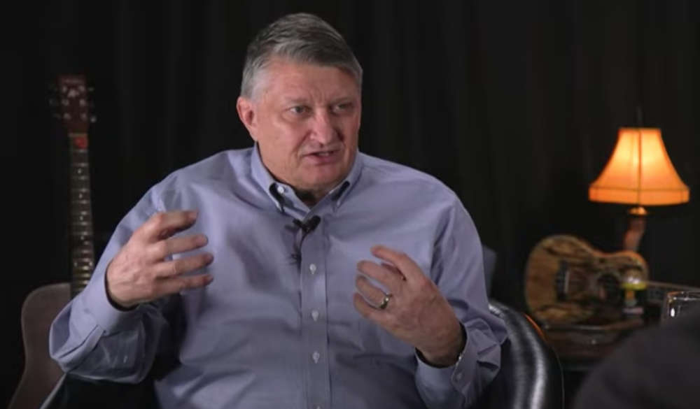 Former GOP Leader Says He’ll Dump Marx for Independent Governor Candidate