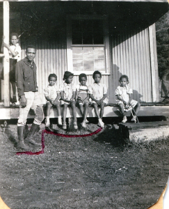 From left to right: Gordon Caldwell, William Smith, Bayonne, Bonnie, Billy, Betty, and Beth Smith outside of Winks Lodge in 1938. Courtesy of History Colorado/Donated by Beth Vaden (Smith)